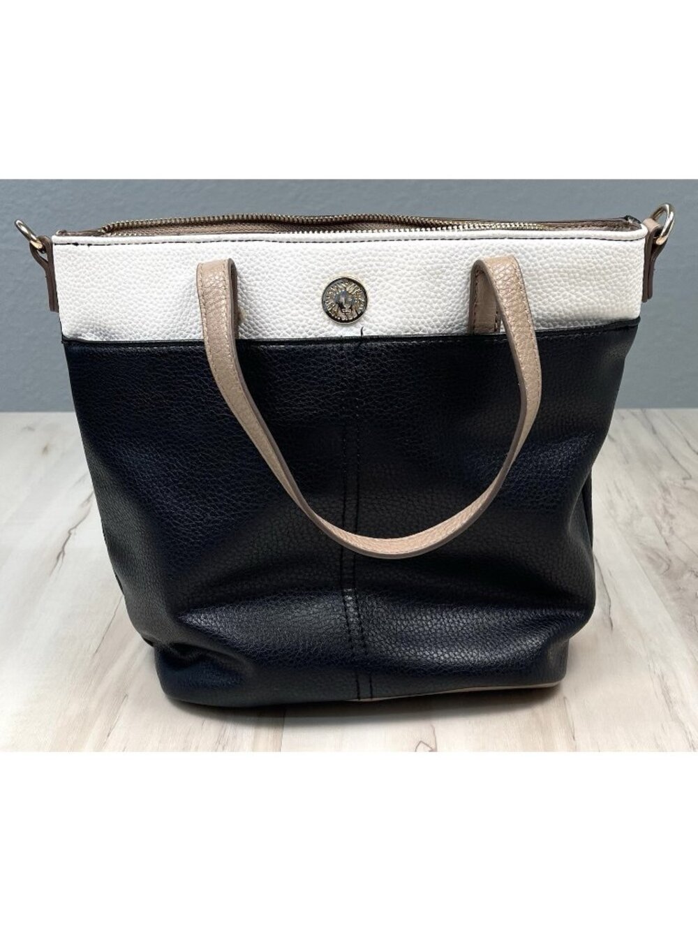 ANNE KLEIN Womens Black White Tan Pebbled Vegan Leather 12"x9.5"x6 HANDBAG Purse